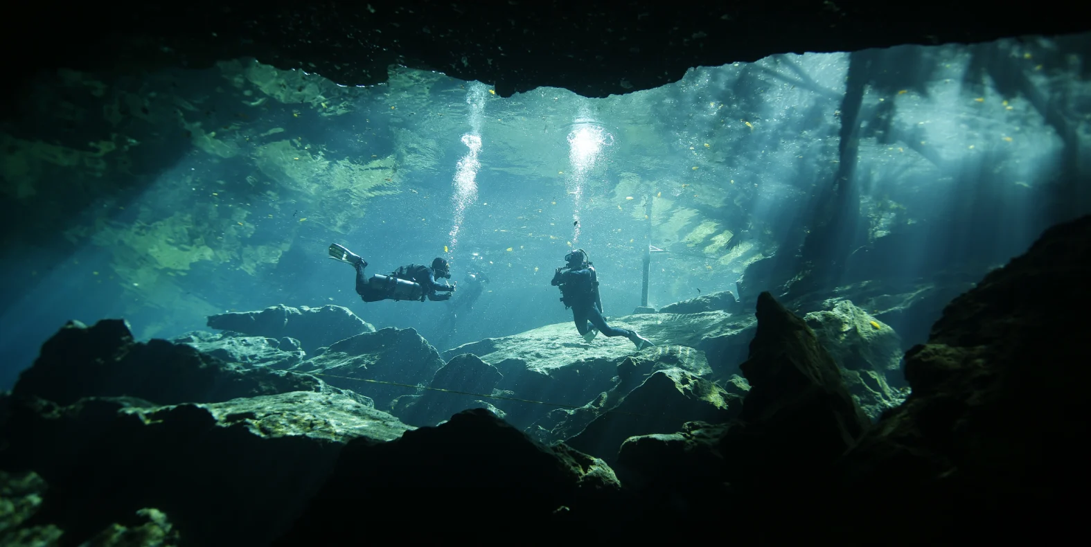 academia de buceo de cavernas