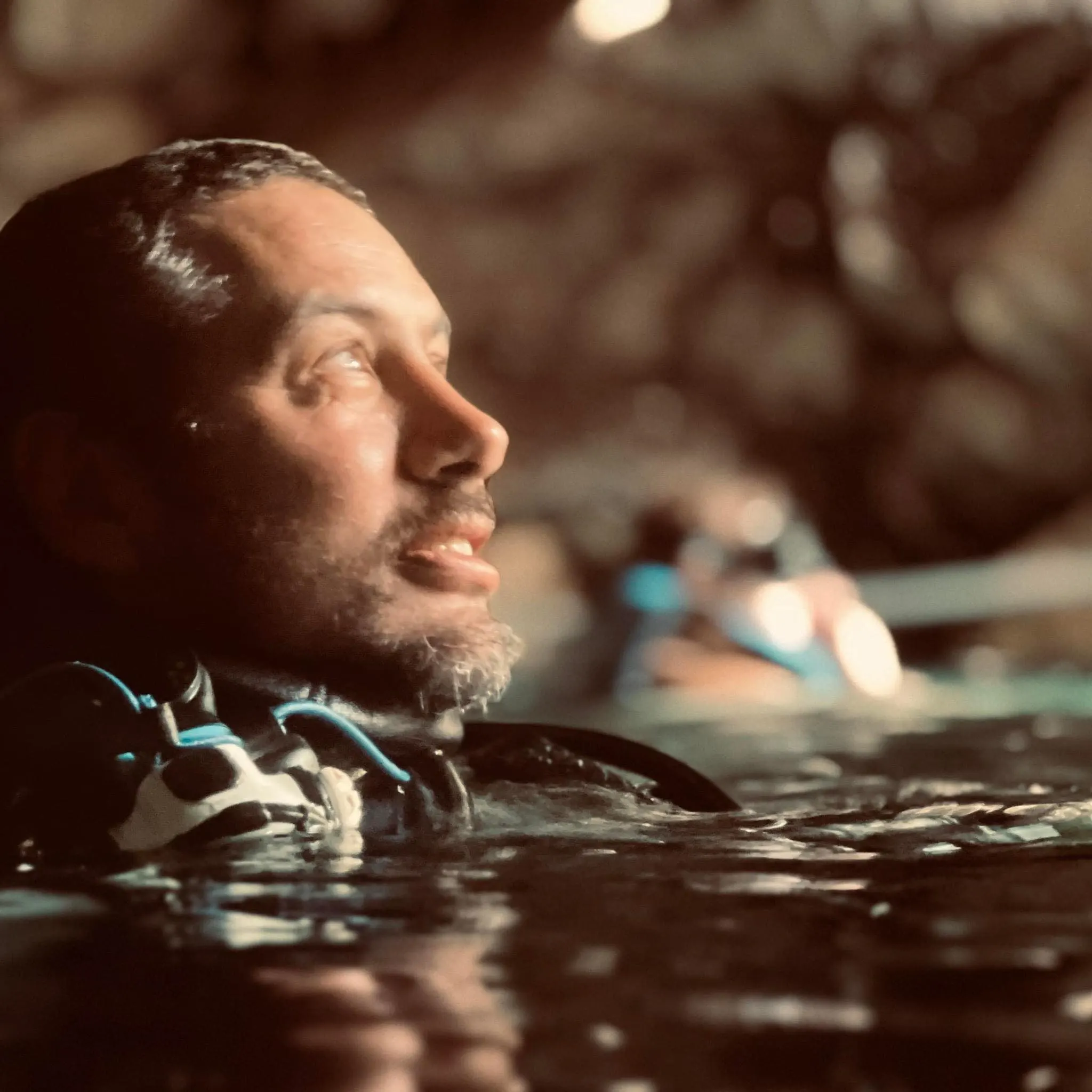 daniel-gonzalez-instructor-formador-aper-divers curso de buceo en cuevas, curso de sidemount, curso de instructor de buceo, curso de buceo en cancun. sdi idc